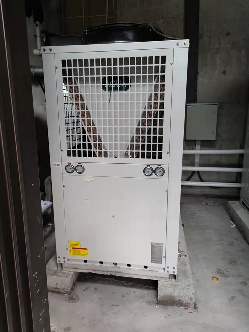 金成府蘑菇视频在线官网采用了蘑菇视频在线观看L係列空氣源熱泵